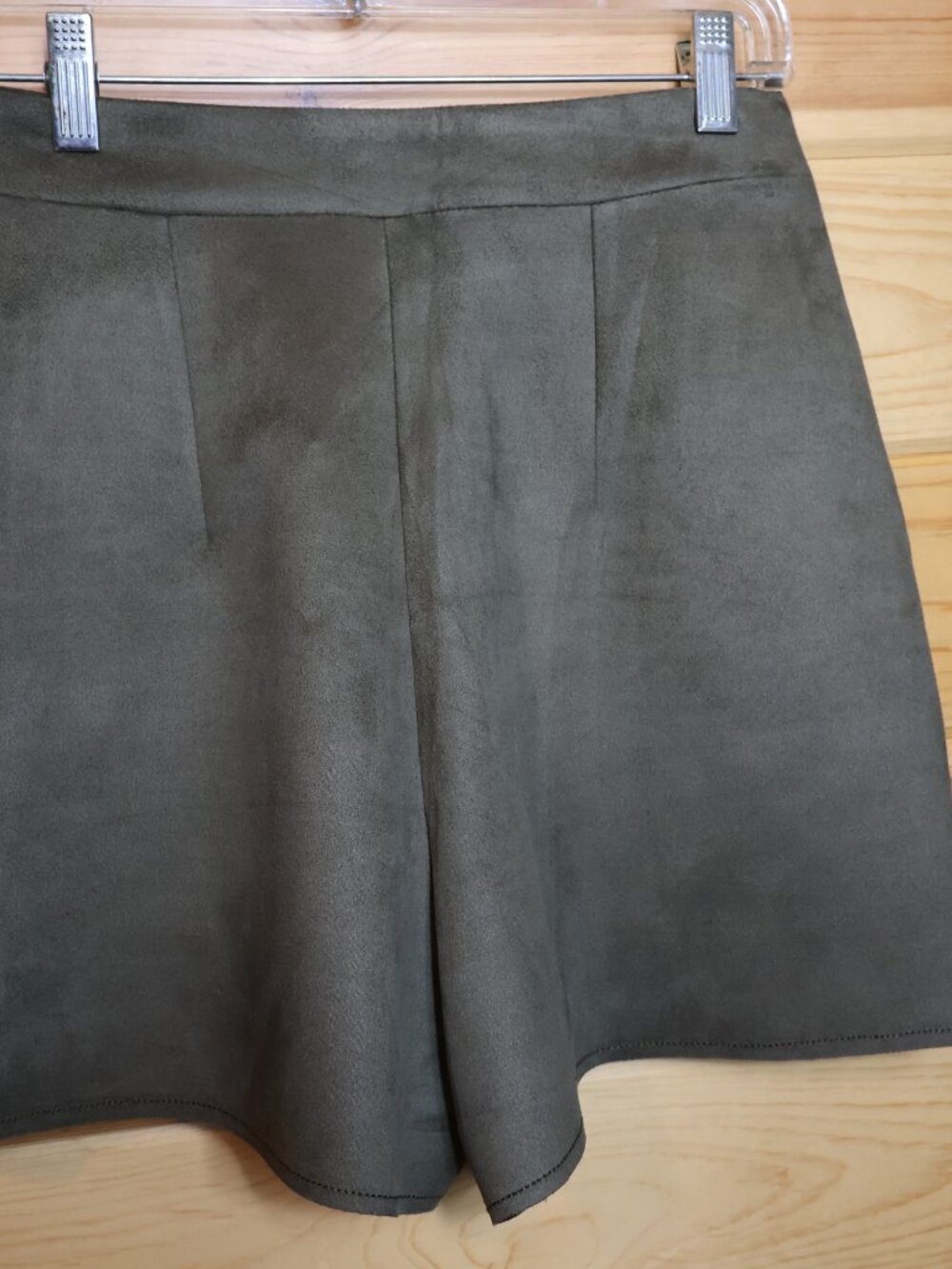 NWT Zara Collection Suede Like High Rise Shorts Size Small Khaki Olive Utility - Picture 2 of 4